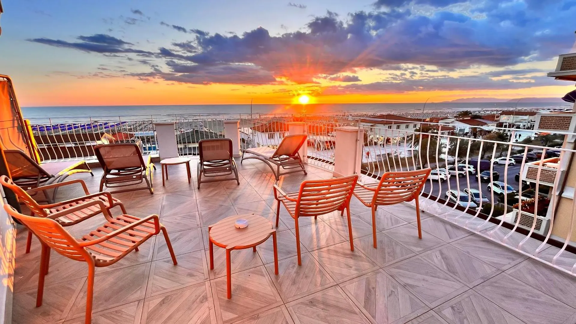 Hotel Medusa Lido di Camaiore 3*,  Italy
